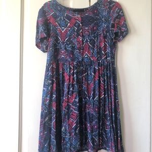 Mink Pink Vintage Short Sleeve Printed Button Down Dress Size Small